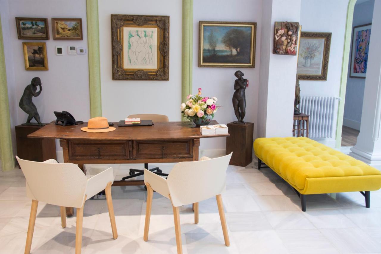 Oleum - Parking Gratuito Reserva Previa Hotel 4*