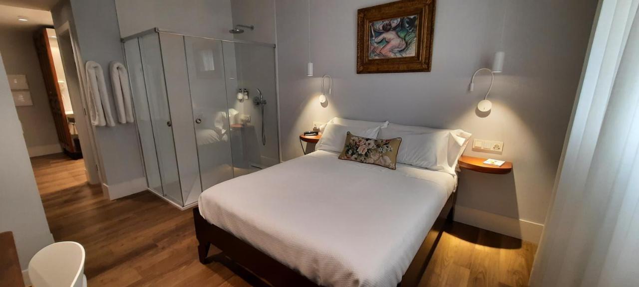 Oleum - Parking Gratuito Reserva Previa 4*