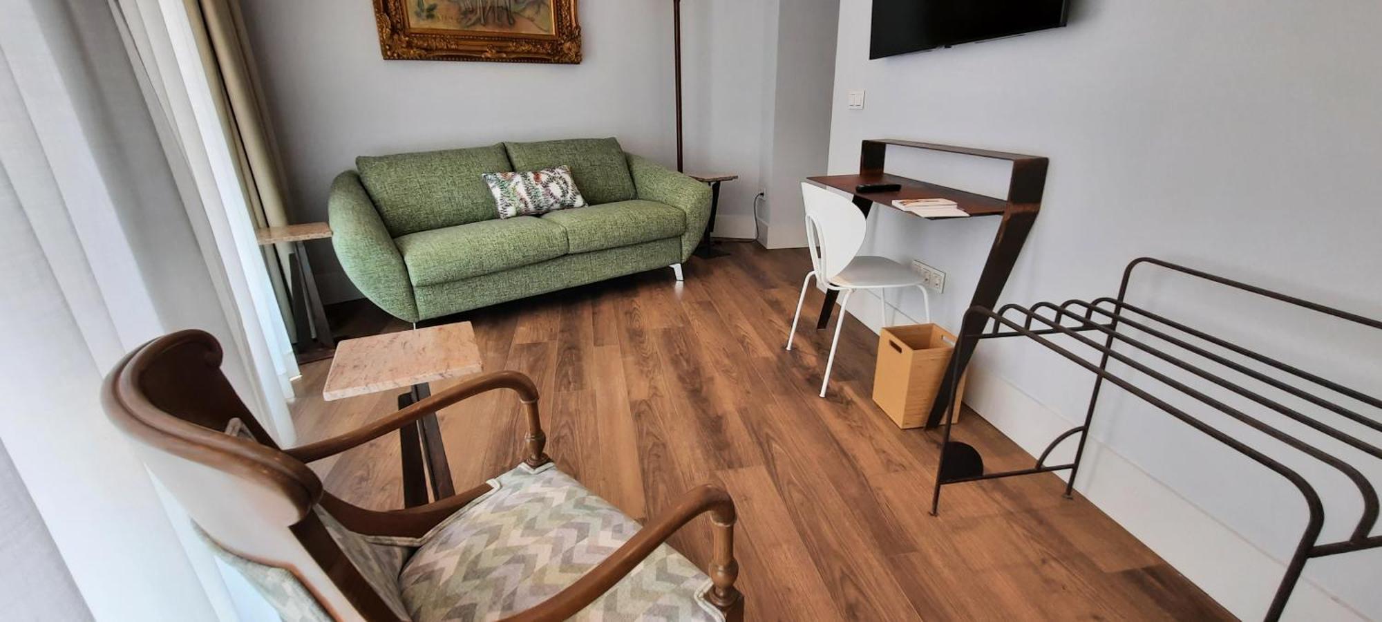 Oleum - Parking Gratuito Reserva Previa Hotel