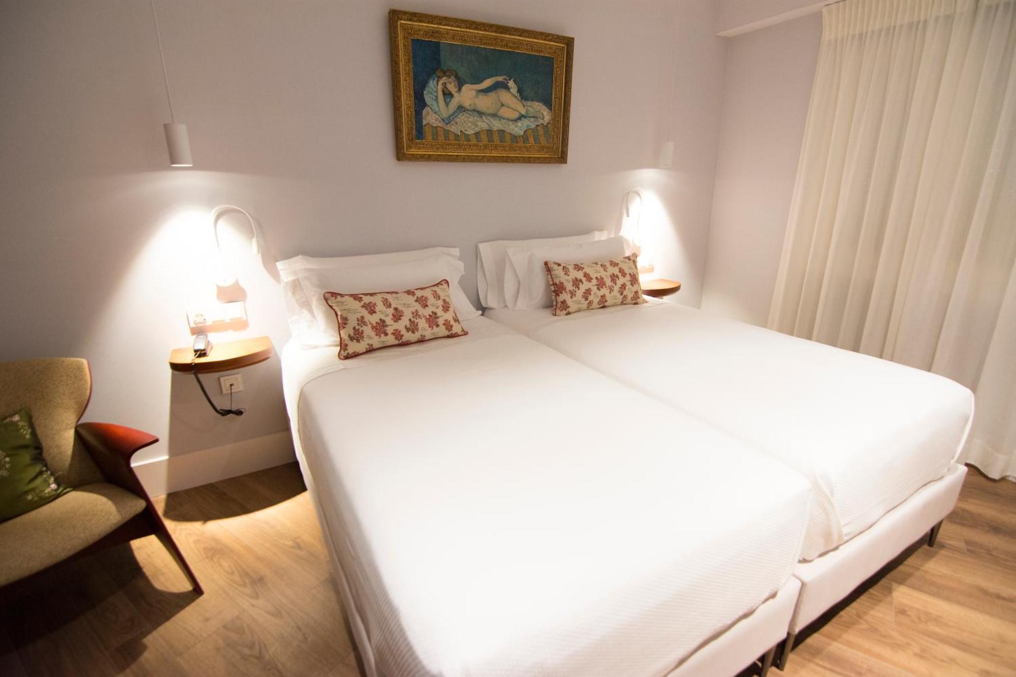Oleum - Parking Gratuito Reserva Previa 4*
