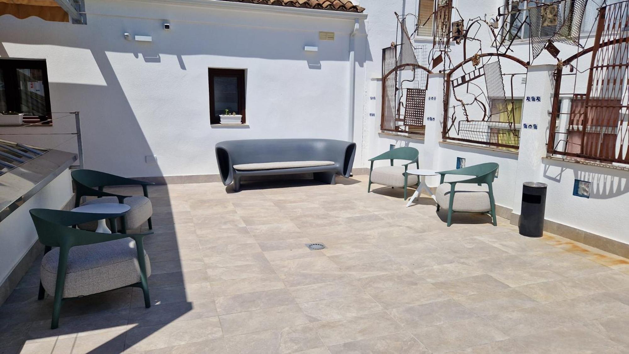 Oleum - Parking Gratuito Reserva Previa 4*