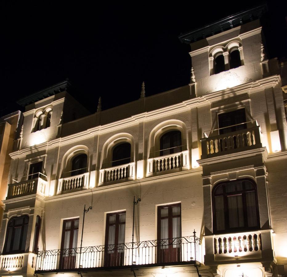 Hotel Oleum - Parking Gratuito Reserva Previa Andújar